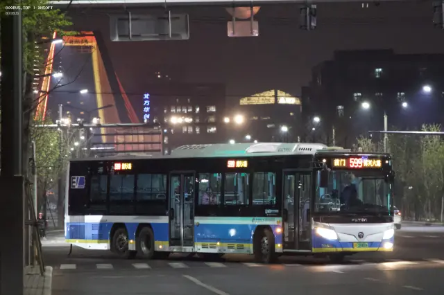 800BUS