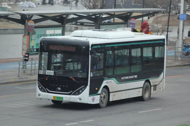 800BUS