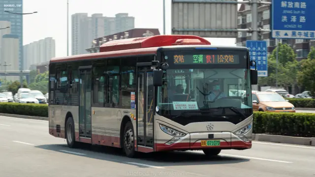 800BUS