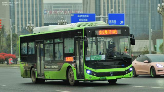 800BUS