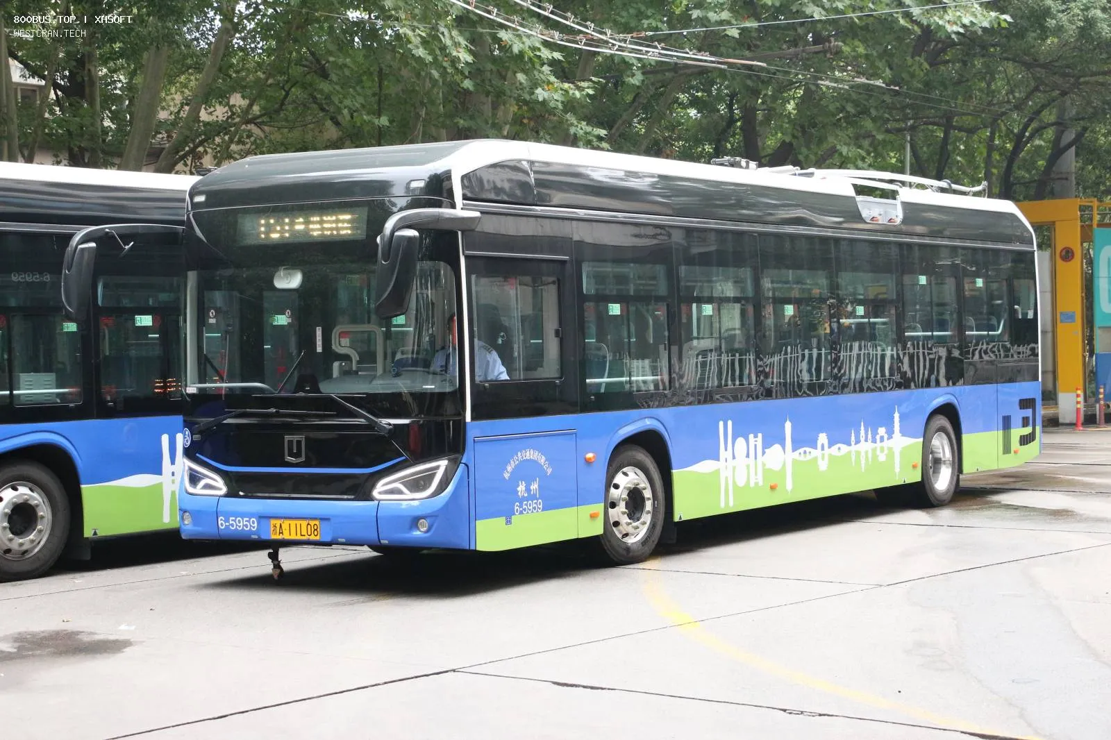 Bus Archive