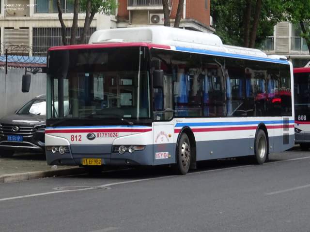 800BUS