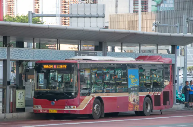 800BUS
